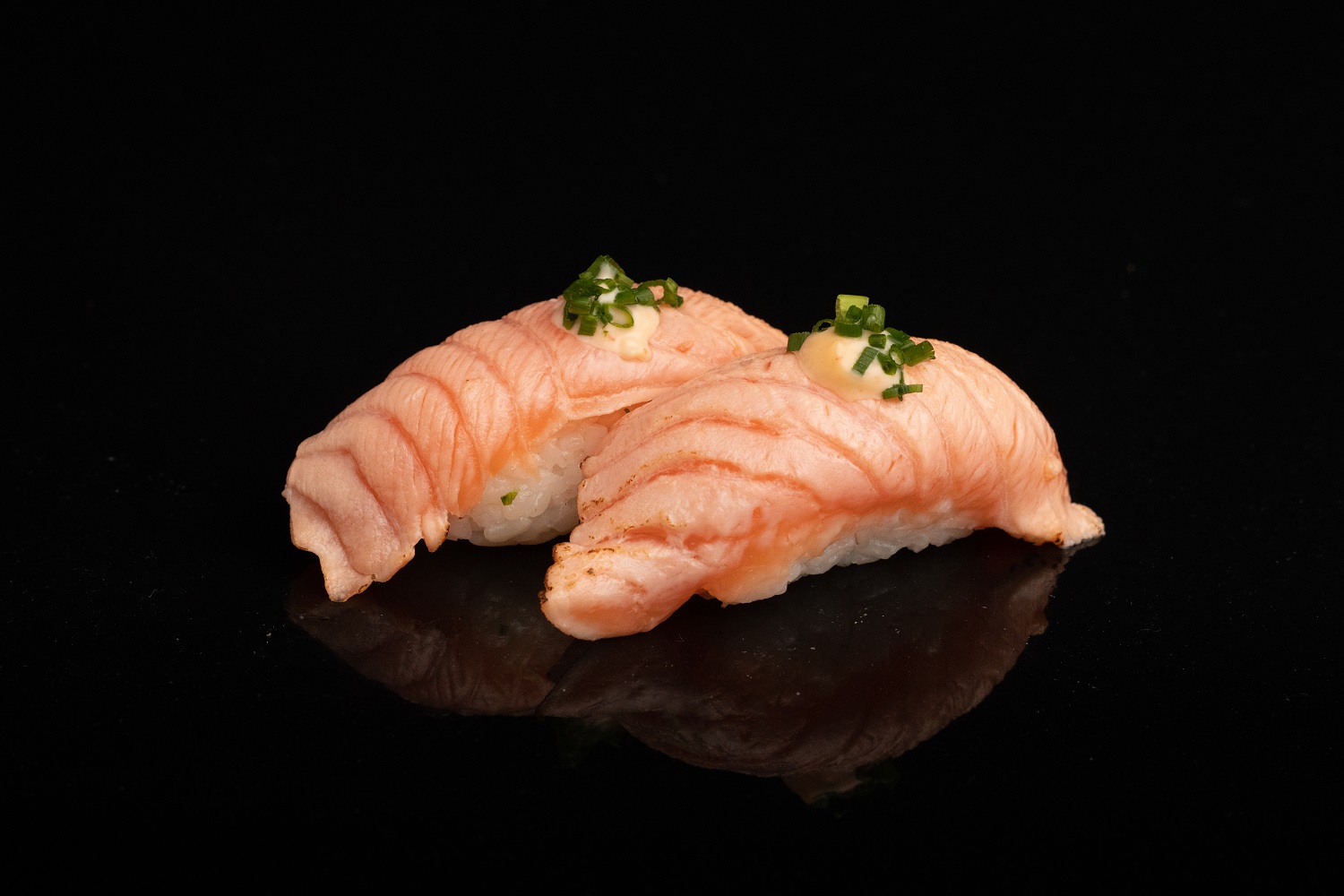 DEVILISH SAKE NIGIRI